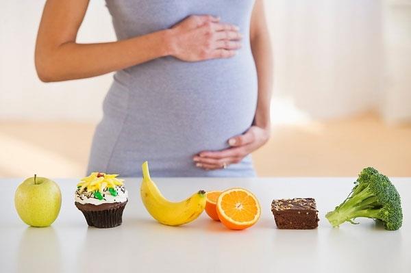 11 loại thực phẩm dễ gây sảy thai mẹ bầu nên tránh